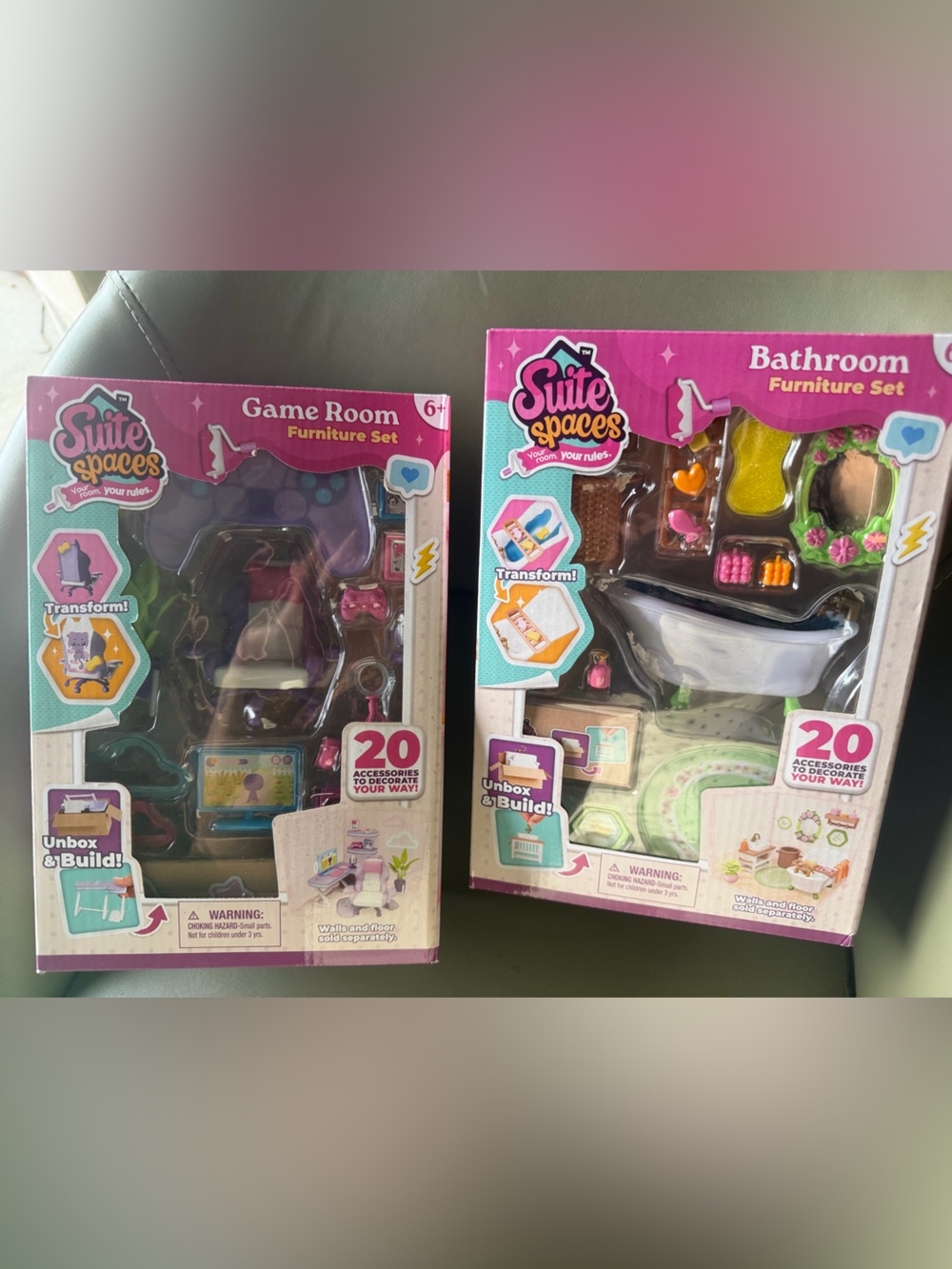 Suites spaces Kids Furniture Playset - Pink & White Game Room and Bathroom Sets
